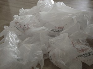 plastic-grocery-bags1