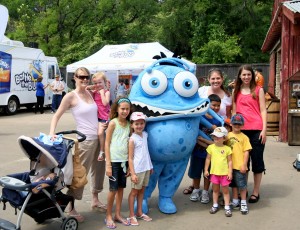 The whole gang with Achoo the mascot!