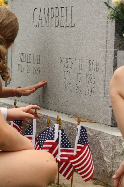 Memorial_Day_Hand