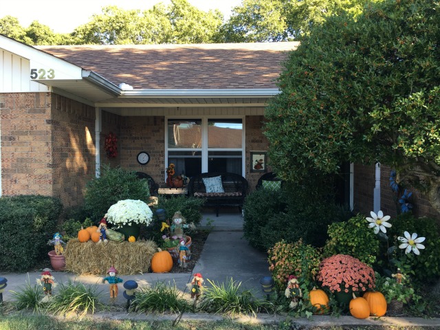 Fall Front Porch Decor | AmyLovesIt.com